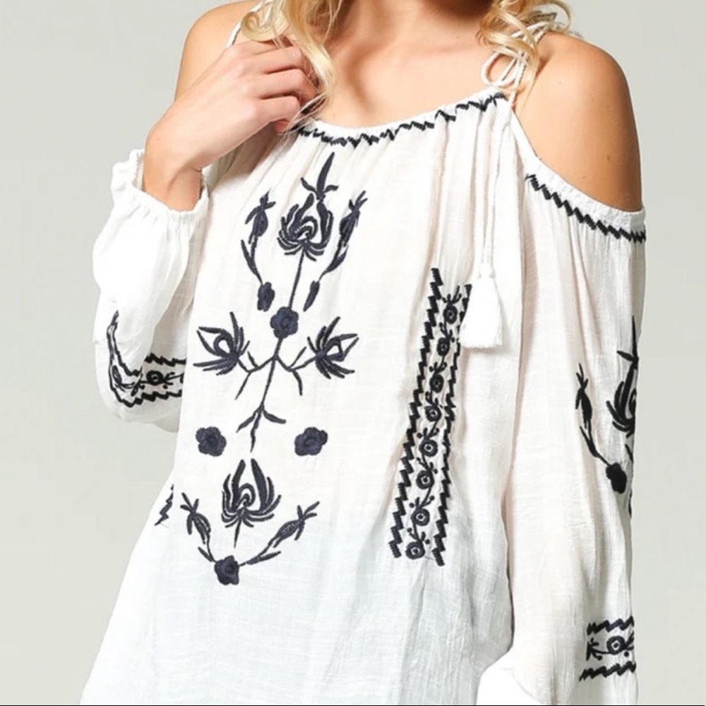 NWT BP Top Embroidered Long Sleeve Top 100% Cotton Size Small
